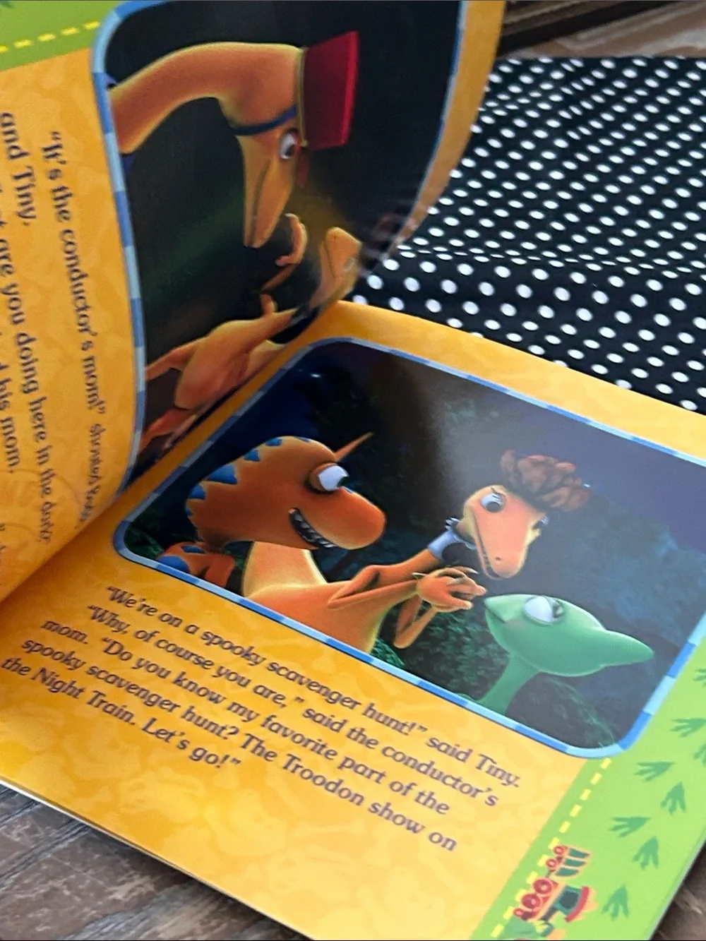 PBS Kids Dinosaur Train The Spooky Scavenger Hunt Halloween Holiday Book